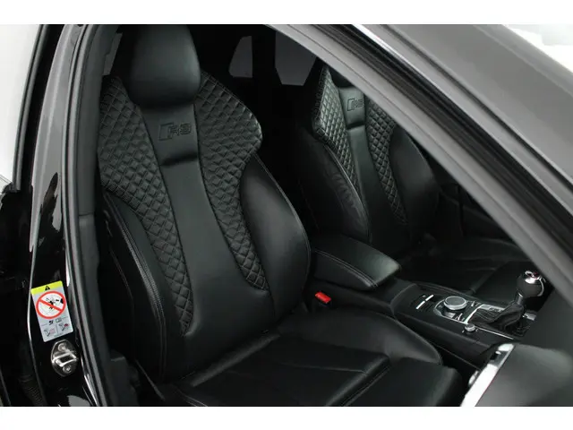 Audi RS3 Sportback 2.5 TFSI quattro 400pk NL Auto RS Sportstoelen Leder Stoelverwarming Navigatie