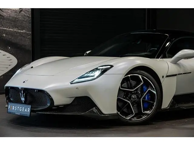 Maserati MC20 3.0 V6 *Full Carbon / Keramische Remmen / Lift-Systeem / Alcantara / Bianco Audace / E...