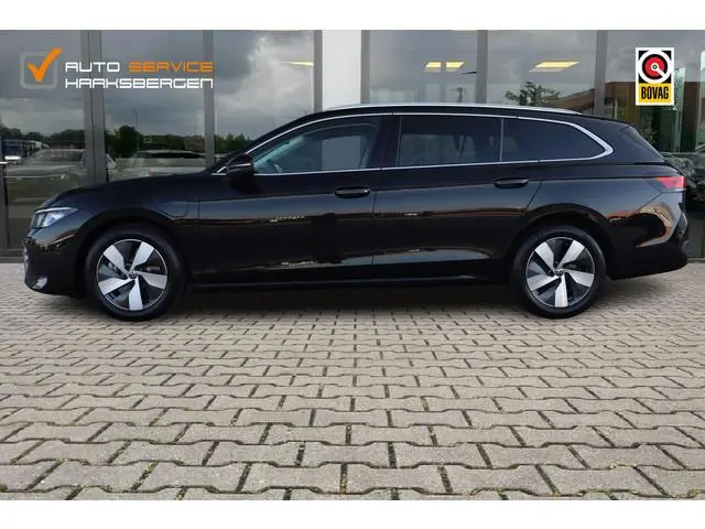 Volkswagen Passat Variant 1.5 eHybrid Elegance | Trekhaak | Camera | ACC |