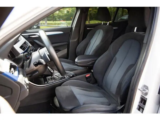 BMW X2 sDrive20i High Executive M-Sport , Adap. cruise, Sfeerverlichting, Stoelverwarming,