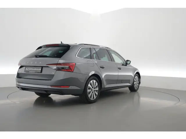 ŠKODA Superb Combi 1.4 TSI iV PHEV Style | Pano | Memory Seats | Digi. Cockpit | Stoel- Stuurverw. |...