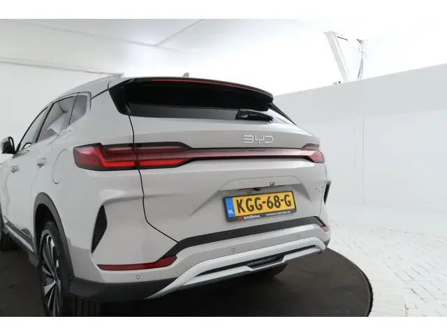 BYD SEAL U