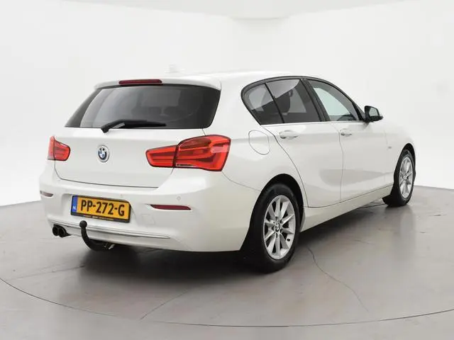 BMW 1-serie 120i 184 PK H.E. LUXURY AUT. + DRAADLOZE CARPLAY | LEDER | STOELVERW. | AFN. TREKHAAK