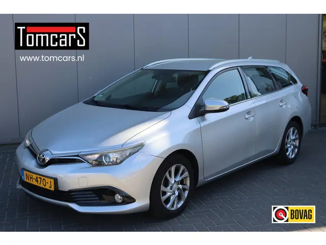 Toyota Auris Touring Sports 1.2T 116PK Automaat Aspiration Navigatie/Camera/Stoelverwarming/Cruise-c...