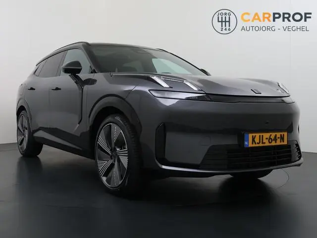 Lynk & Co 08