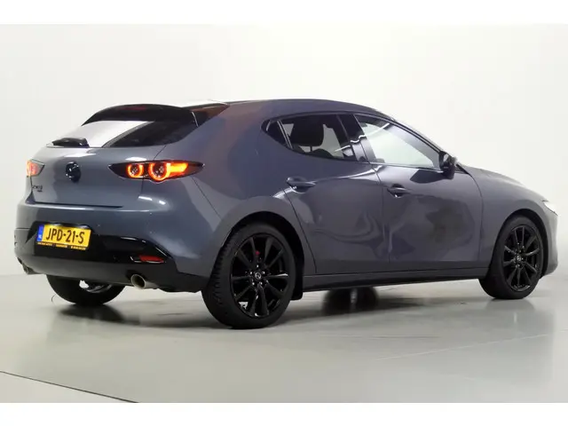 Mazda 3 2.0 X 180pk AWD Automaat Luxury i-Activesense Pack