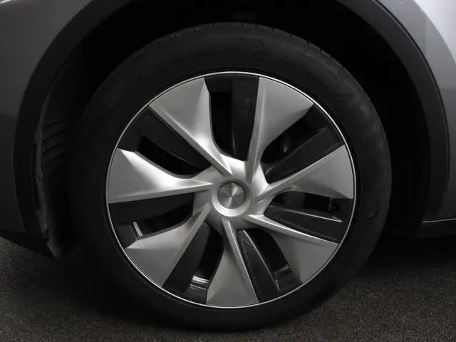 Tesla Model Y Long Range AWD 75 kWh Climate control Adaptieve cruise control Achteruitrijcamera Pano...