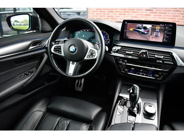 BMW 5-serie 545e xDrive M-Sport Pano Comfseat HUD ACC H/K 360 Laser