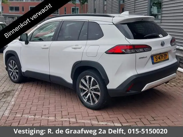 Toyota Corolla Cross 2.0 High Power Hybrid First Edition | Stoelverwarming | Navigatie | Half Leder...