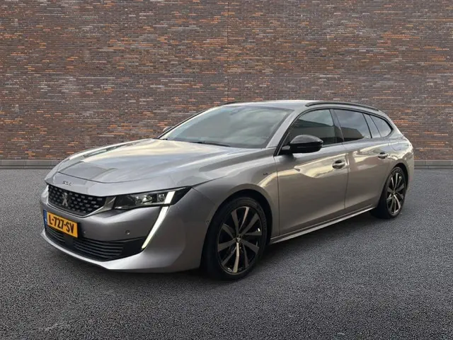 Peugeot 508 SW 1.6 HYbrid Blue Lease GT Line Avantage