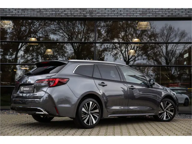 Toyota Corolla Touring Sports 1.8 Hybrid First Edition ,  Adap. cruise, Carplay,