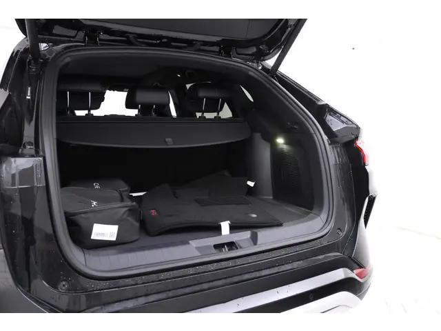 BYD SEAL U