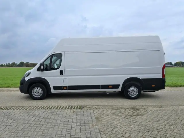 Peugeot Boxer 435 2.2 BlueHDi L4 H3 - 165 Pk - Euro 6 - Airco - ParkeerCamera - Laadklep