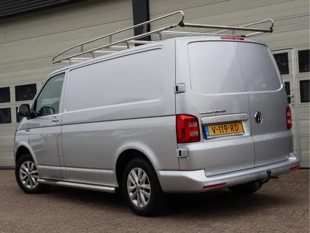 Volkswagen Transporter 2.0 TDI 150pk Automaat Euro 6 - Airco - Imperiaal - Trekhaak