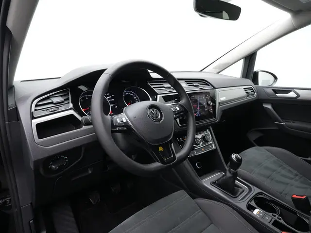 Volkswagen Touran 7-zits 1.0 TSI 115 pk Comfortline Business | Achteruitrijcamera | Stoelverwarming...