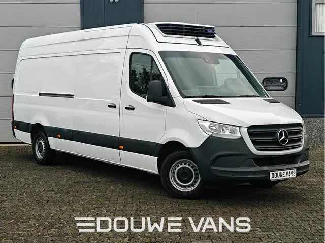 Mercedes-Benz Sprinter L3 H2 317 Vrieswagen Automaat MBUX 10.25 Camera wordt verwacht. Koeling NIEUW...