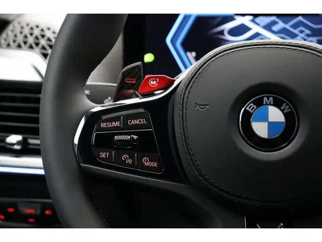 BMW XM