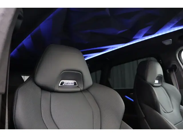 BMW XM