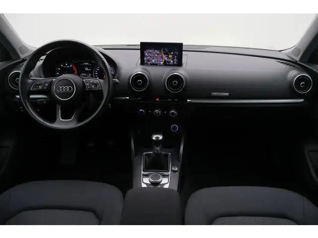 Audi A3 Sportback 30 TFSI Pro Line Eerste Eigenaar, 5-Deurs, Airco, Cruise, Navigatie, Bluetooth, PD...