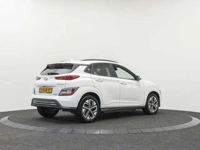 Hyundai Kona EV Fashion 64 kWh | 3-Fase | SOH 100% |Private Lease 449 p/m