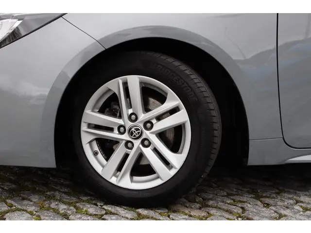 Toyota Corolla 1.8 Hybrid Active, Apple carplay, Android auto