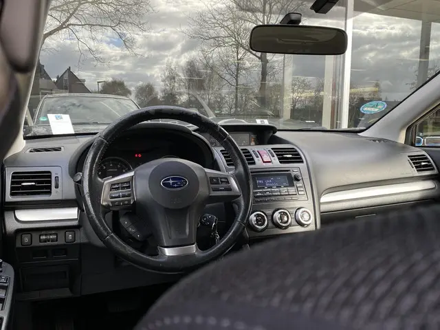 Subaru XV 2.0i Luxury AWD | Stoelverwarming | Cruise Control | Achteruitrijcamera | Klimaat Controle...