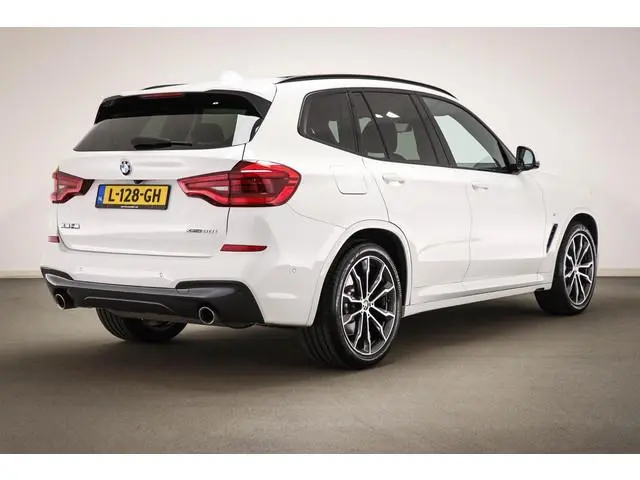 BMW X3 xDrive30i M-Sport High Executive | SAFETY PACK | PANORAMADAK | HEAD UP | CAMERA | 20"