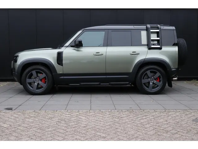 Land Rover Defender P400 110 HSE 6 CILINDER | PANO-DAK | LEDER | MERIDIAN | TREKHAAK | 360° CAMERA |...