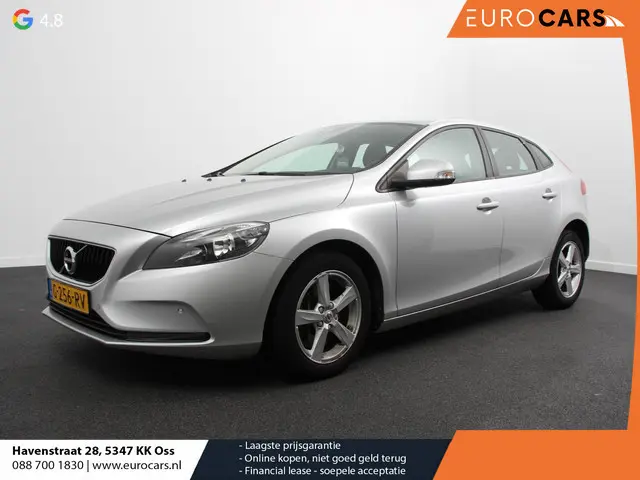 Volvo V40 1.5 T2 Automaat Momentum Marge auto | Airco | Navigatie | Parkeersensoren | Lichtmetalen velgen | Bluetooth