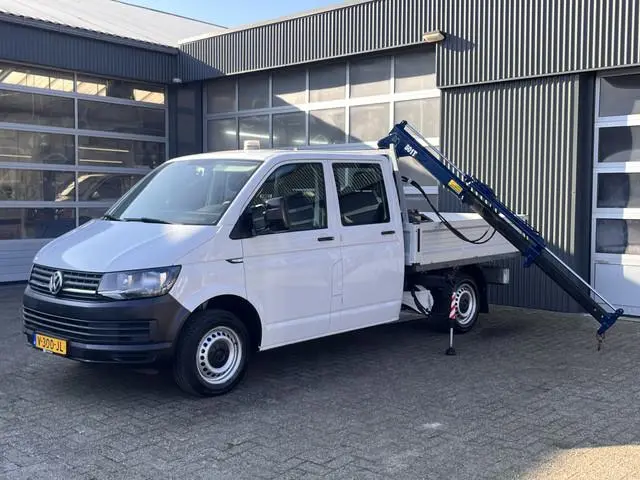 Volkswagen Transporter 2.0 TDI L2H1 DC Laadkraan Airco Trekhaak 2200kg 6 persoons Euro 6 Open laadba...