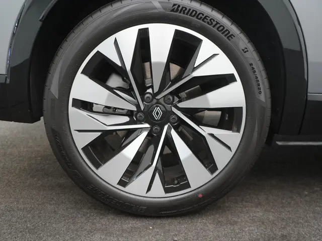Renault Rafale