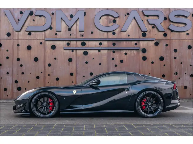 Ferrari 812 GTS