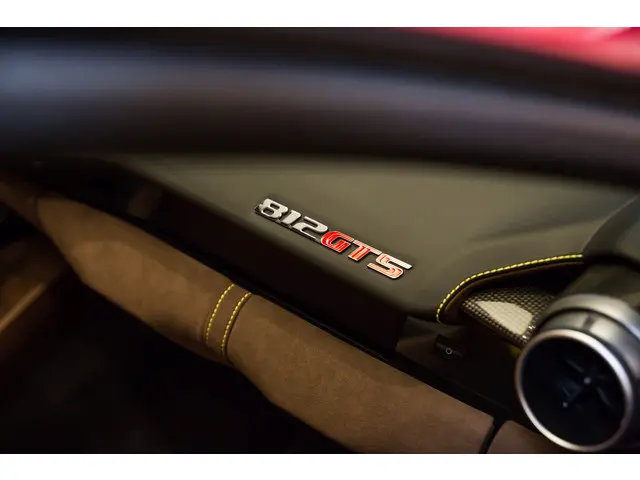 Ferrari 812 GTS