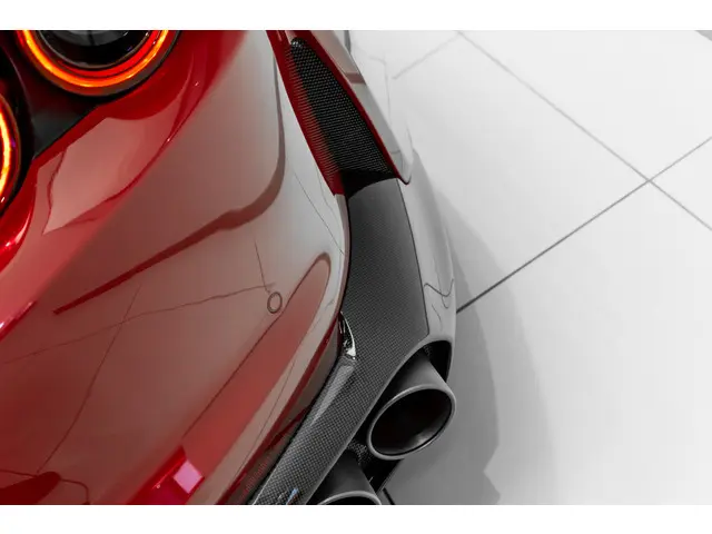 Ferrari 812 GTS