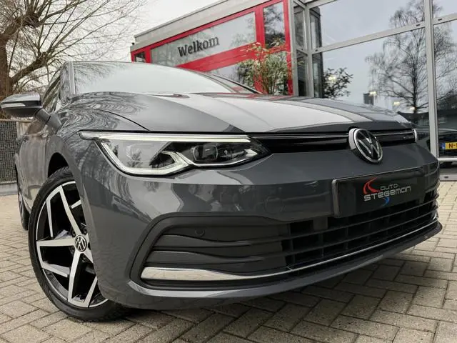 Volkswagen Golf 1.5 eTSI 150PK AUT. *!* RADAR/ HuD/ 18 INCH/ MASSAGE/ CAMERA *!*