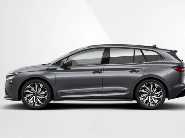 Škoda Enyaq iv Sportline Elektromotor 210 kW / 286 PK SUV 21'' velgen | Panoramisch schuif/kanteldak...