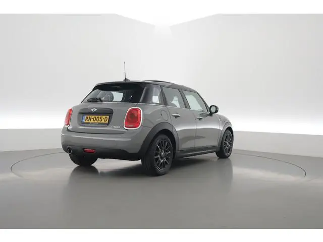 MINI 5-Deurs 1.5 136 PK Cooper Business | Rijklaar | Orig. NL | S/K-dak | 5-deurs | Climate | Cruise...
