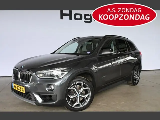 BMW X1 sDrive18i Executive Automaat Clima Navigatie Trekhaak Stoelverwarming Cruise 100% Onderhouden...