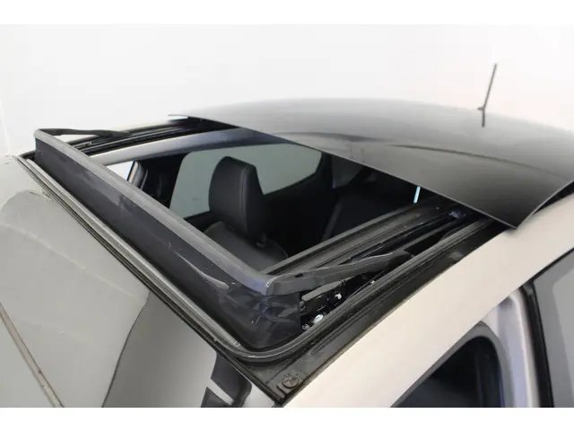 Ford Fiesta 1.0 EcoBoost Vignale |Pano|Stoel/stuur verw.|Camera|