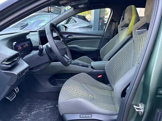 Cupra Raval