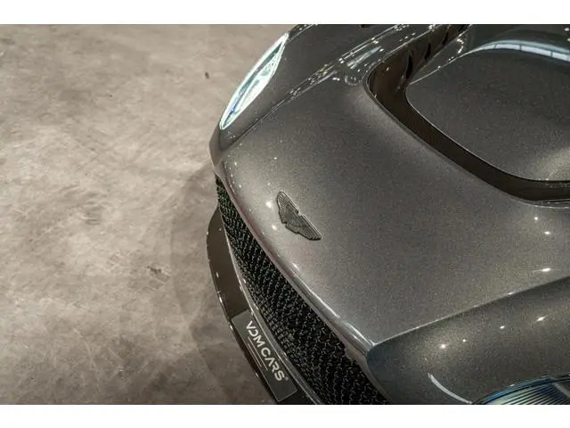 Aston Martin DBS