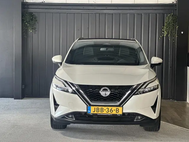 Nissan Qashqai 1.3 MHEV Xtronic Tekna | Panoramadak | Sfeerverlichting | Carplay | 360 Camera | Head...
