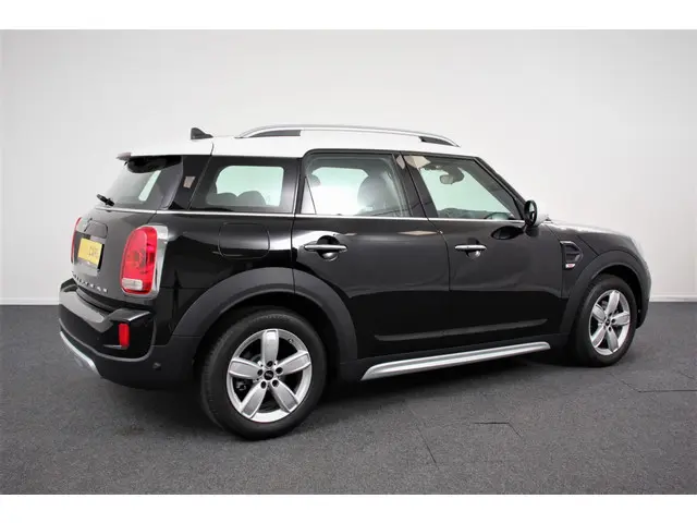 Mini Mini Countryman 1.5 Automaat Cooper Chili | Navigatie | Climate control | Cruise control | Lichtmetalen velgen | Parkeer Sensoren