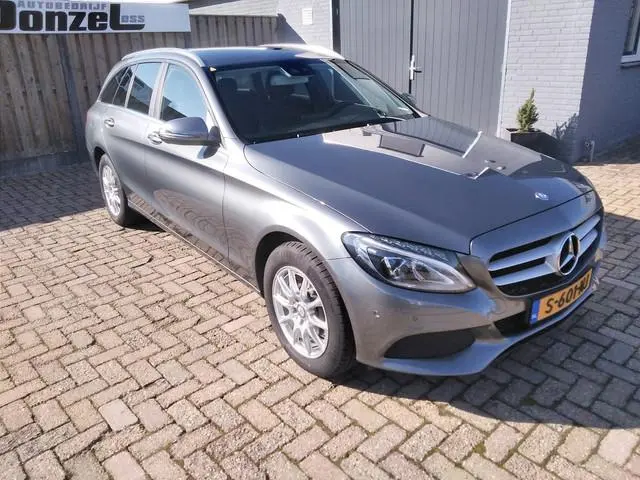 Mercedes-Benz C 180 station NAVIGATIE + lane assist .