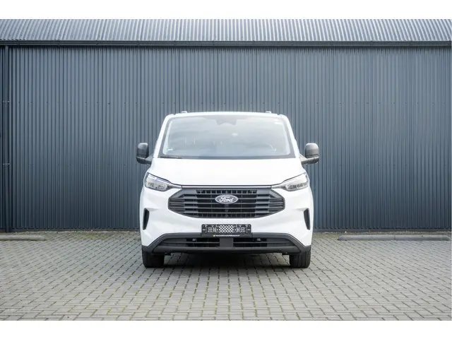 Ford Transit Custom 2.0 TDCI L2H1 | 130PK | CarPlay | Navi | Camera | LED | Cruise | Airco | 3-Zits