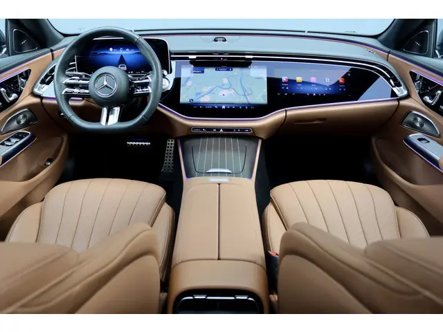 Mercedes-Benz E-klasse 200 AMG Line | Hyperscreen | Distronic+ | Panoramadak | Stoelventilatie | Bur...