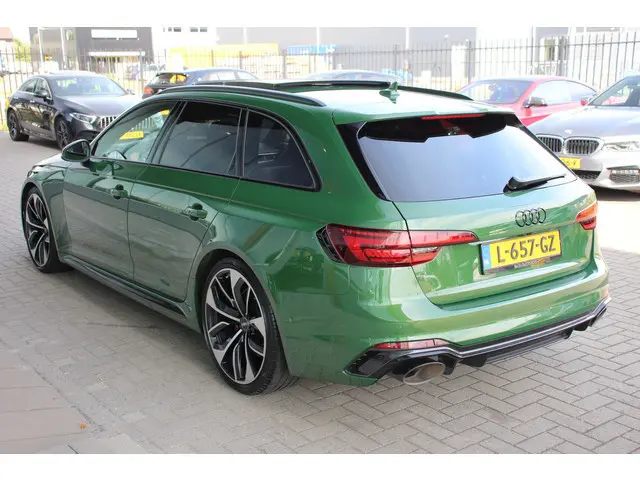 Audi RS4