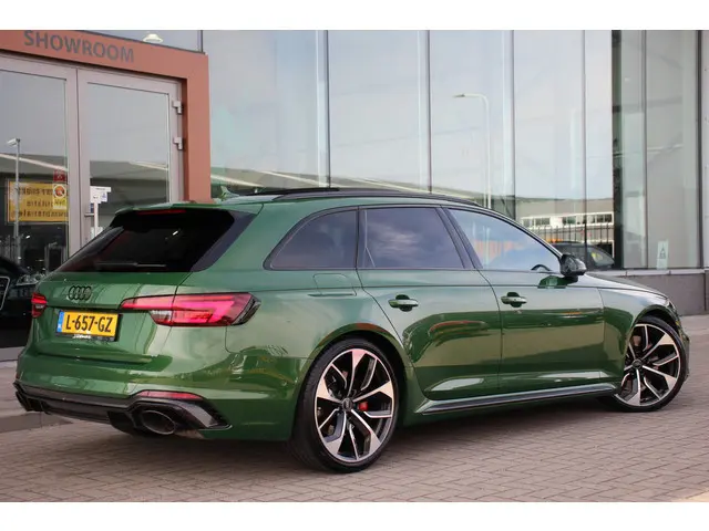 Audi RS4