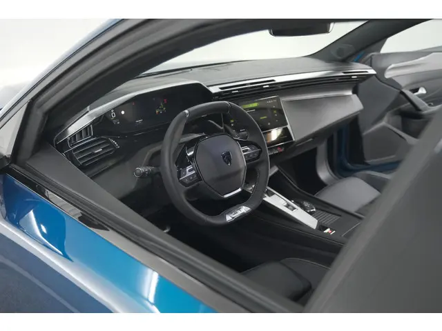 Peugeot 408 PureTech 130 EAT8 GT | 360 Camera | Adaptieve Cruise Control | Elektronische Kofferklep...