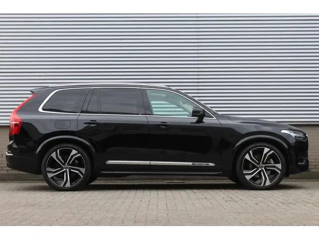 Volvo XC90 2.0 T8 Plug-in hybrid AWD Plus Bright | Luchtvering | 22" | Panoramadak | Leder | BLIS